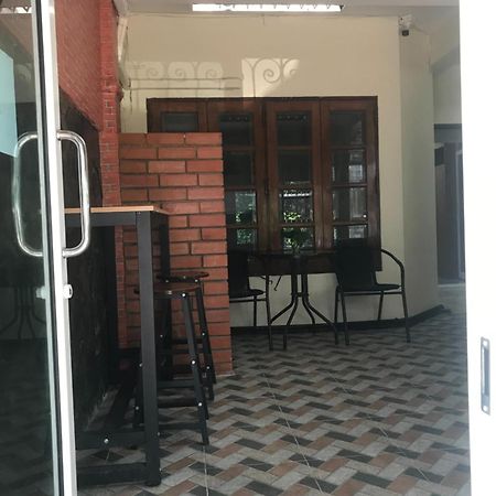 Orchid House Hotel Bangkok Buitenkant foto